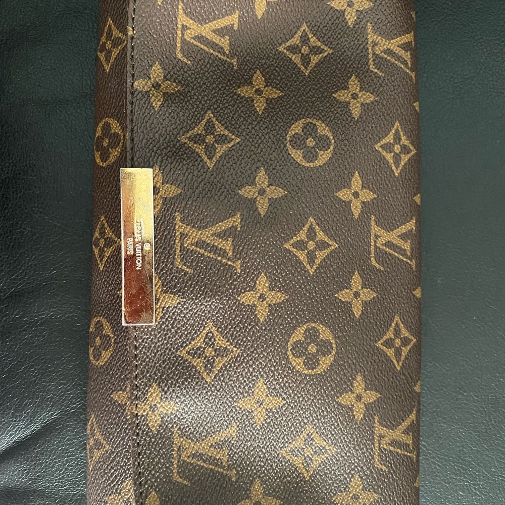 Louis Vuitton Classic Brown Monogram Clutch - Picture 11 of 14